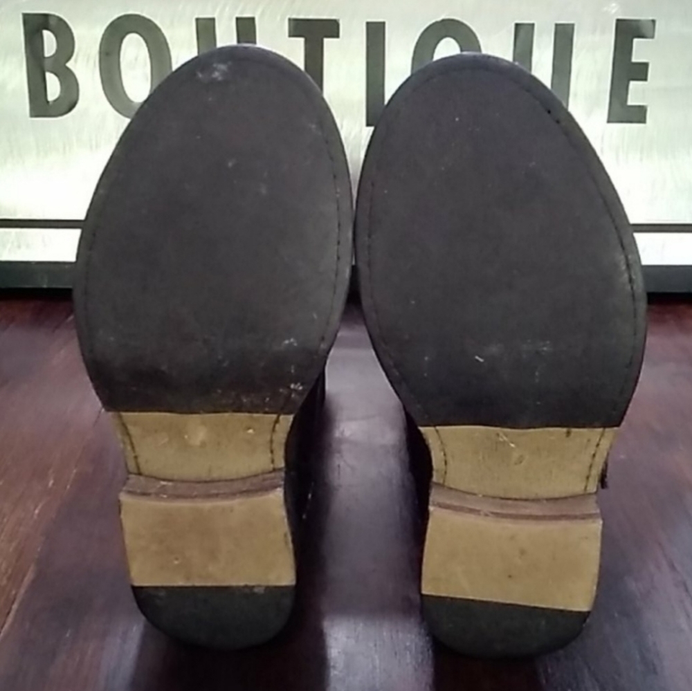 Steve Madden black leather boots, size 6 - Picture 5 of 6
